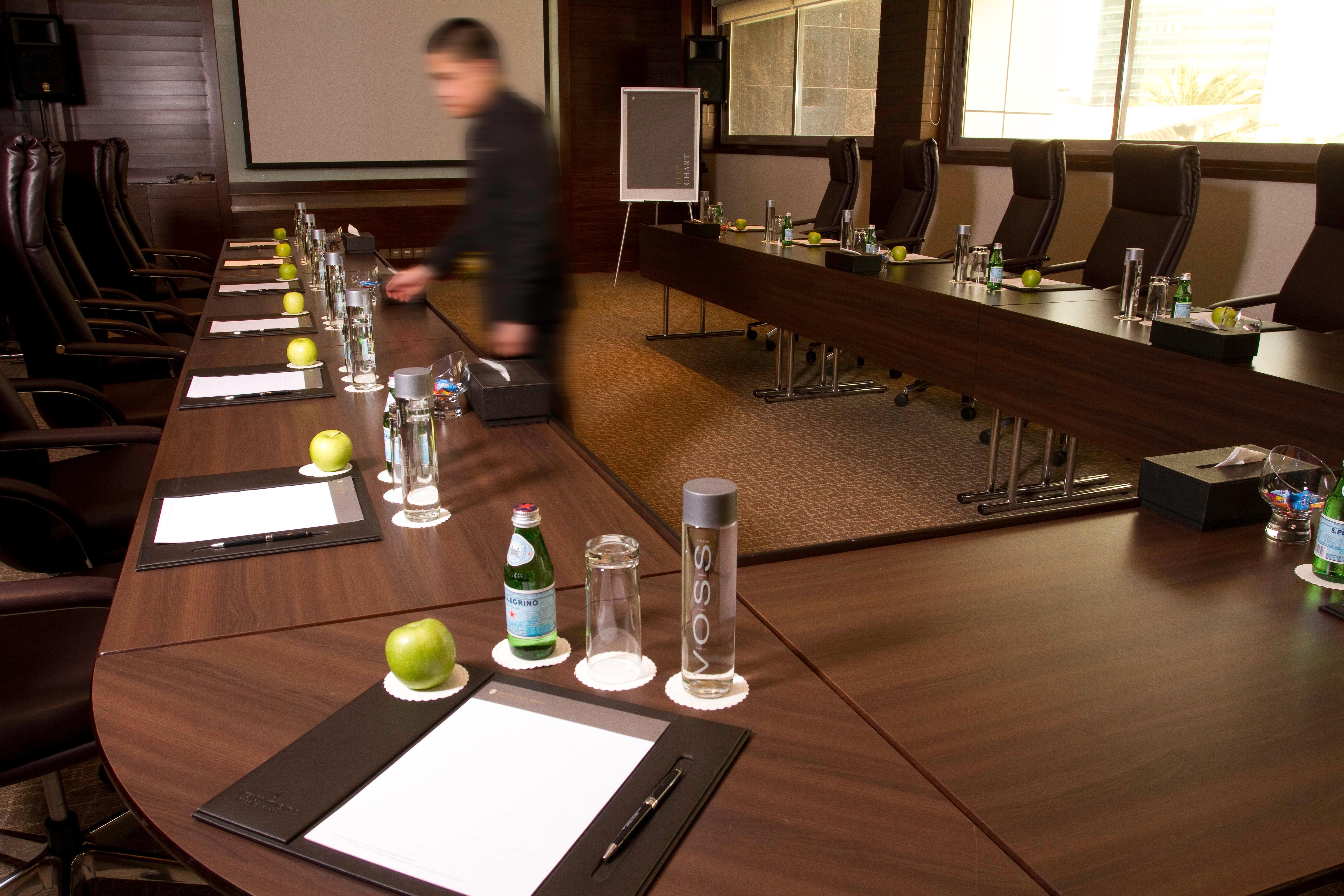 Intercontinental Bahrain, An Ihg Hotel Manama Extérieur photo A meeting room